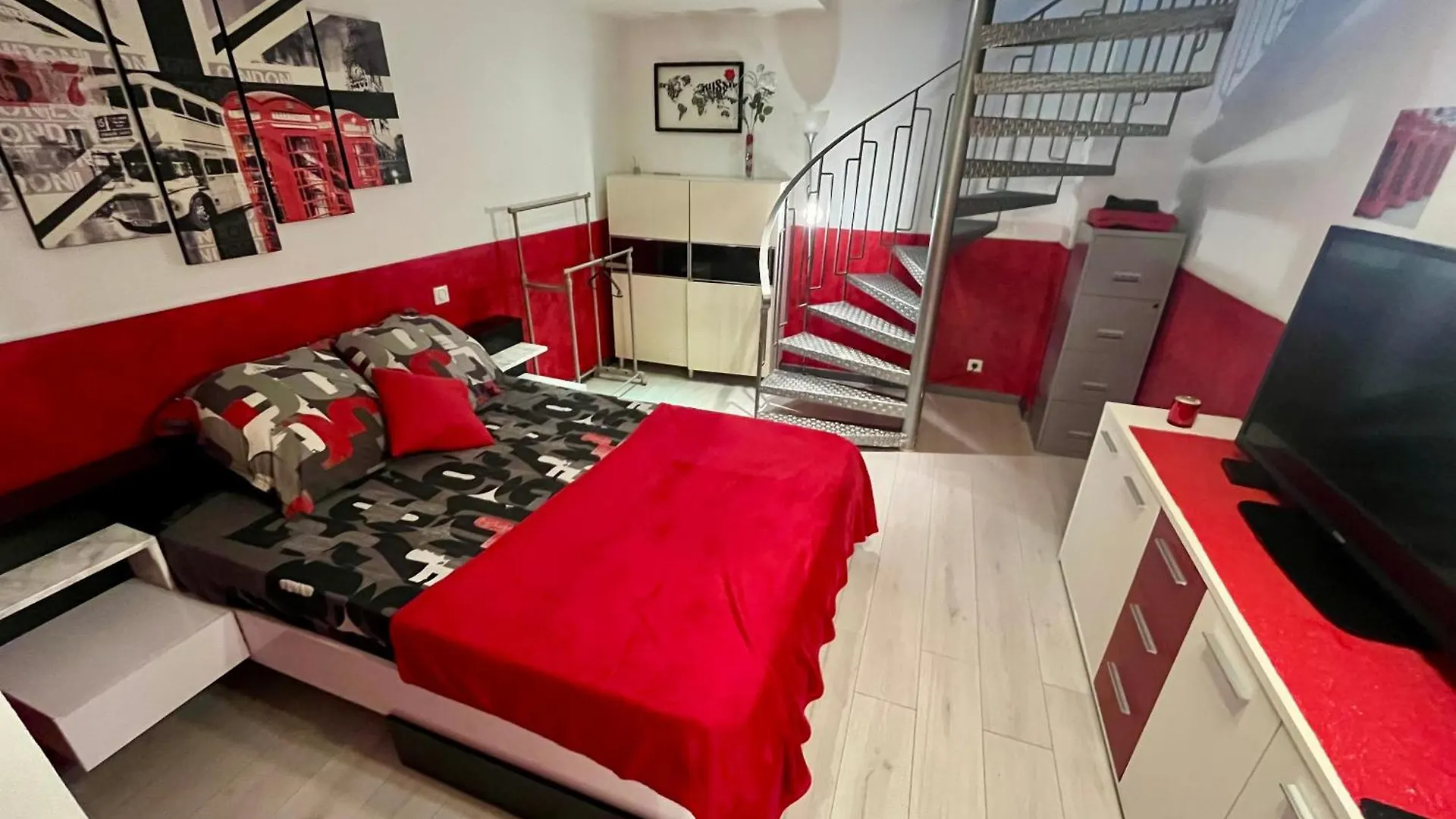Duplex Juan Les Pins Proche Plage 0*, Juan-les-Pins Frankrig