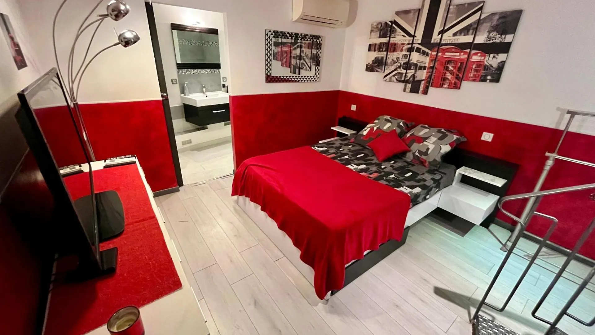 Apartment Duplex Juan Les Pins Proche Plage France